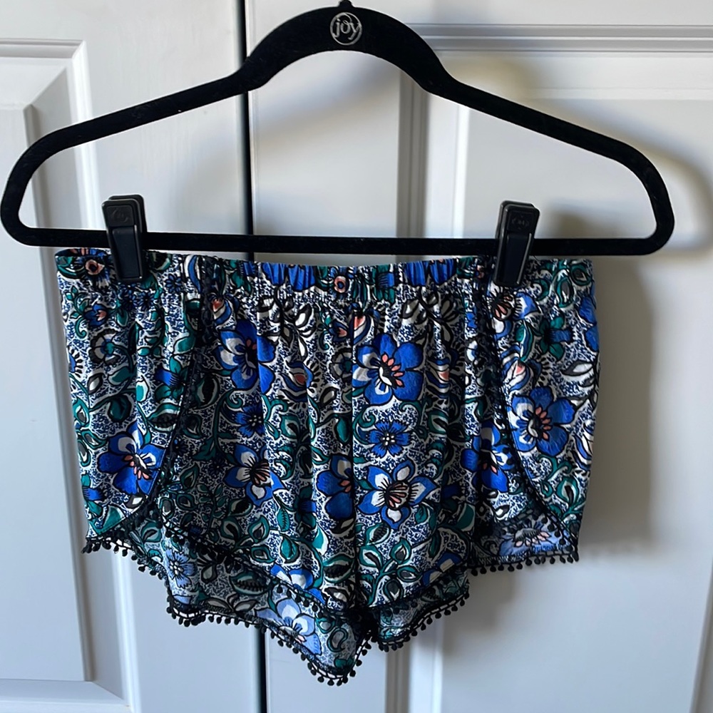 EXPRESS shorts